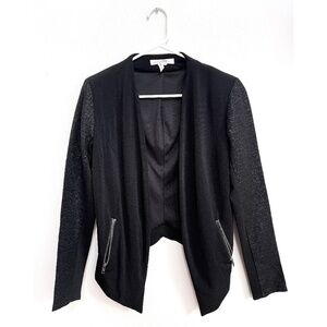 BCBG cropped black blazer with lure sleeves and zipper pockets